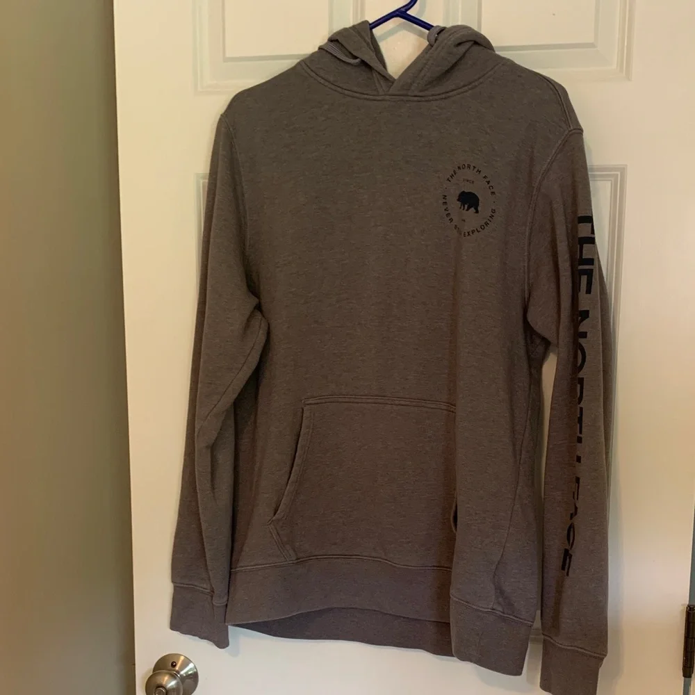 The North Face Men’s Charcoal Gray Hooded Pullover Sweatshirt